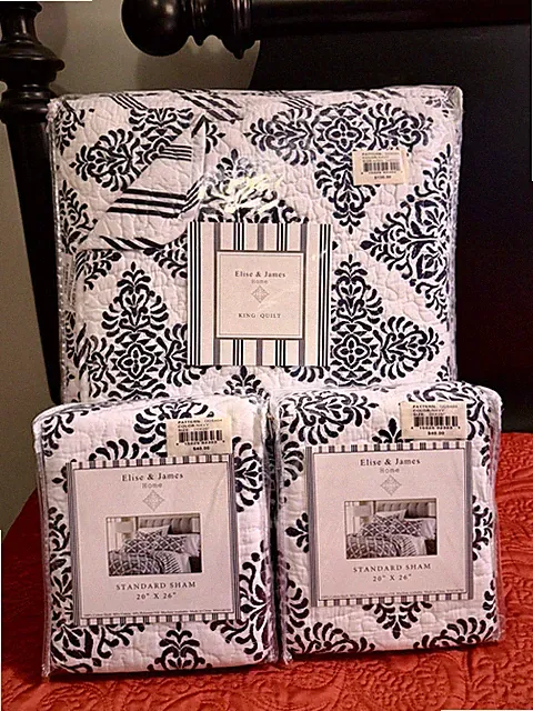 King Size Quilt Elise &James Home Collection With 2 Standard Size Shams.