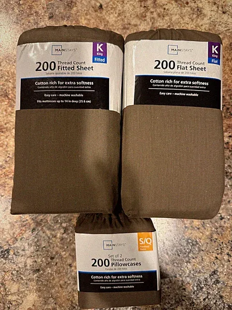 Mainstay King Size Sheet Set with Queen Pillow Case, 200 Thread Count - NEW!!!
