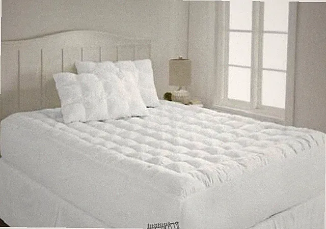 Puff Pad Cotton Mattress KING White 200TC Polyester Bed Cover Topper 78x80x15